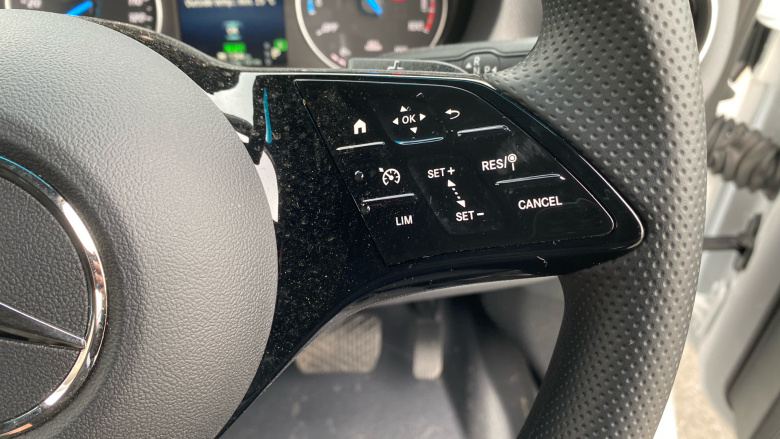 Mercedes-Benz Sprinter E314 L2 Electric Rwd 100kW 81kWh Pro Van Auto